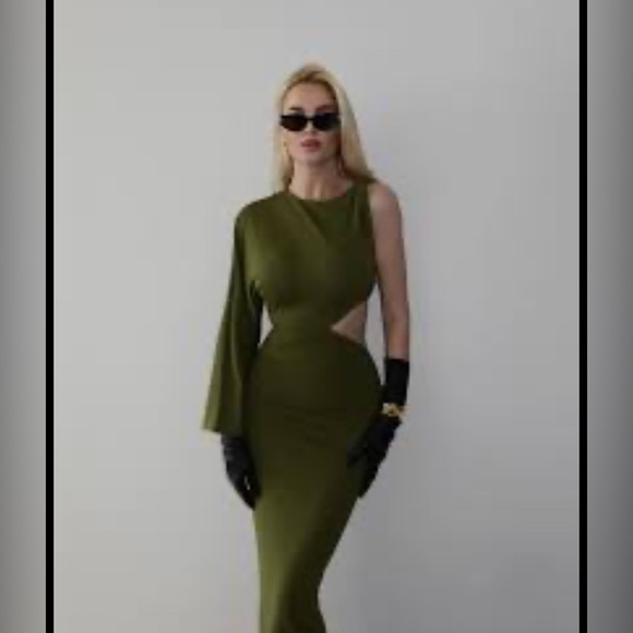 Zara cut out midi dress - Picture 6 of 6